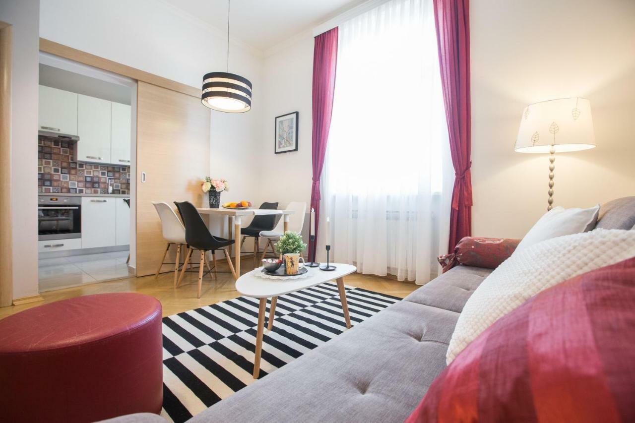 Апартаменти Angela Main Street Luxury Oasis & Free Parking Загреб Екстер'єр фото